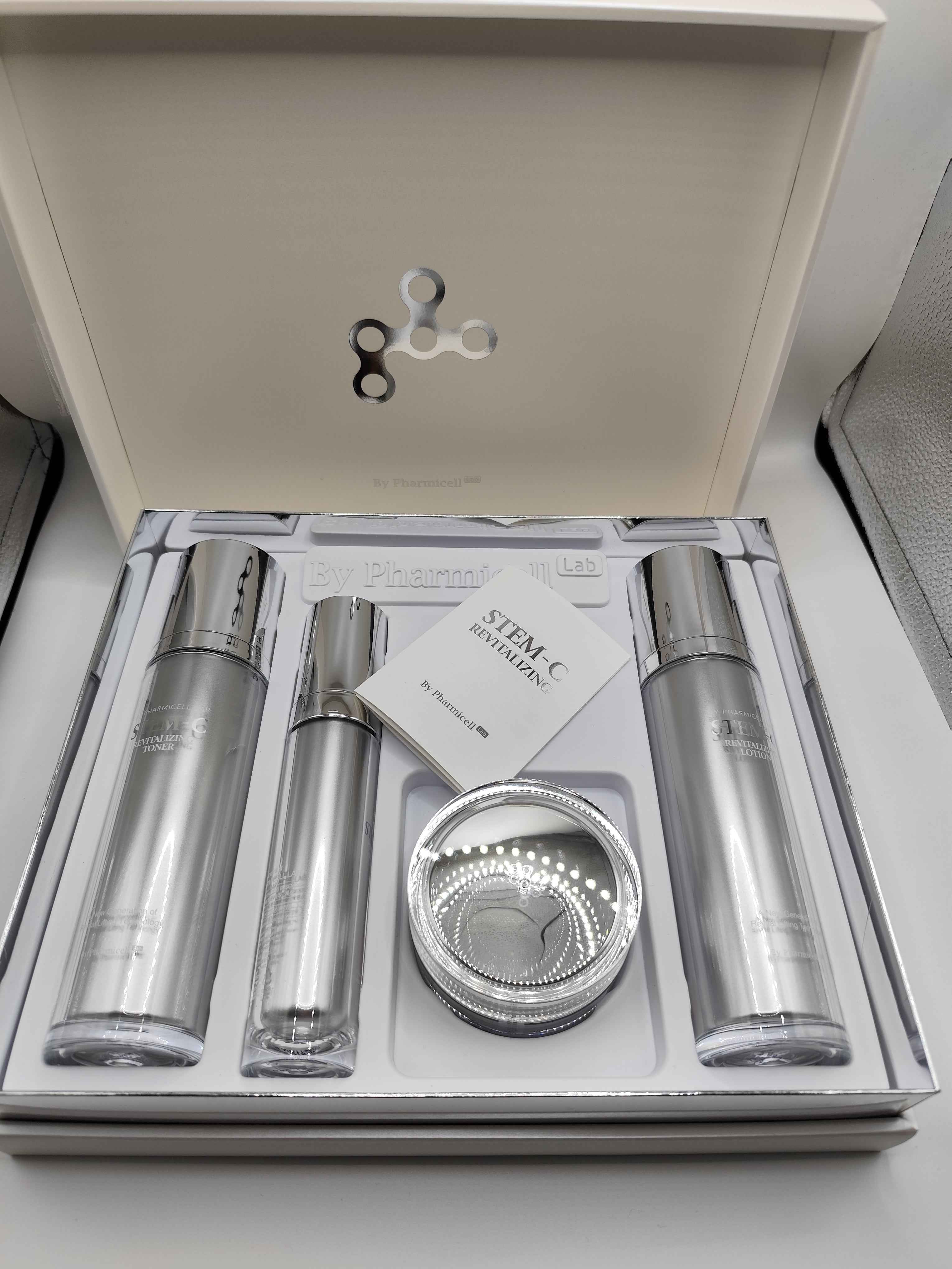 Pharmicell Stem Sea Revitalizing 4p Set Imagen secundaria del producto